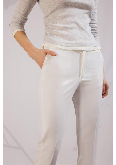 DeFacto Klasik Chino Kumaş Pantolon Normal Bel Basic Düz Cepli Bilek Boy C1429AX25SPWT32