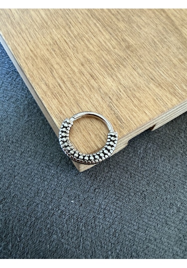 %100 316 L Cerrahi Çelik Antik Desen Kilitli Halka Piercing Gümüş