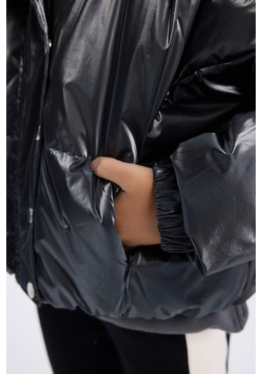 DeFacto Kız Çocuk Su İtici Kapüşonlu Fermuarlı Çıtçıt Kapamalı Mont C5765A824WNGR266 Gri