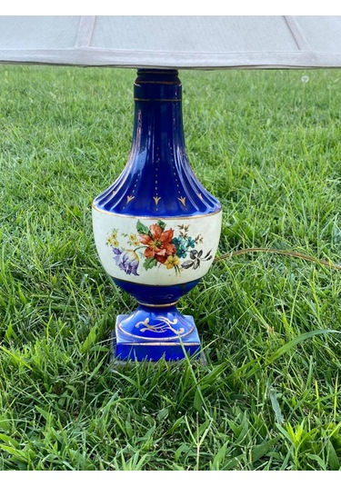 Çiçek Motifli Porselen Abajur 57 CM