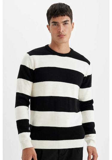 DeFacto Standart Fit Normal Kesim Bisiklet Yaka Çizgili Triko Kazak D1968AX24AUBK81