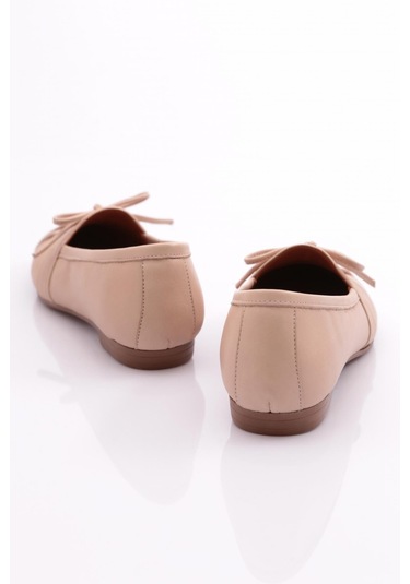 Dgn 133 Kadin Büzgü Detayli Babet 133-2109-R0152 Bej Dgn 133 Kadin Büzgü Detayli Babet 133-2109-R0152 Bej