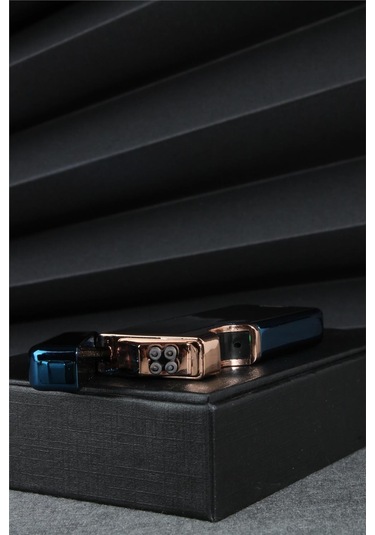 Silvio Monetti Mavi Renk Dokunmatik Sensörlü Tesla Şarjlı Çakmak 24csm22103r01