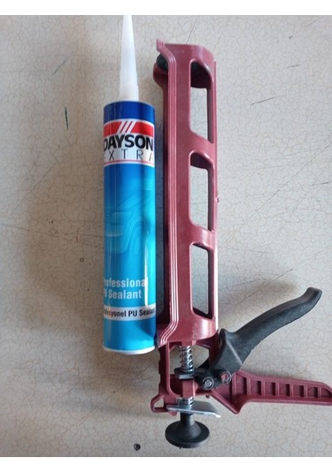 Plastik Silikon Tabancası + Dayson Gri PU Silikon