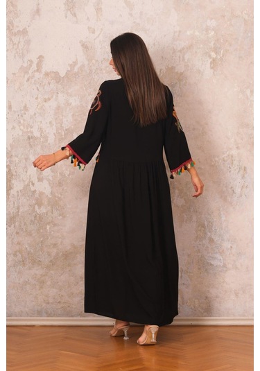 Kadın Siyah V Yaka Önü Ve Kolları Otantik Nakışlı Püsküllü Uzun Elbise-sıyah Siyah