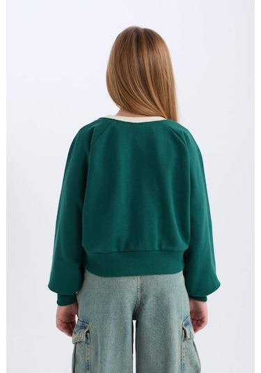 DeFacto Kız Çocuk Relax Fit Bisiklet Yaka Baskılı İçi Yumuşak Tüylü Sweatshirt D7042A824WNGN1116 Yeşil
