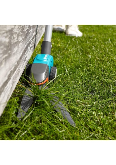 Gardena 12100 Uzun Saplı Konforlu Çim Kesme Makası