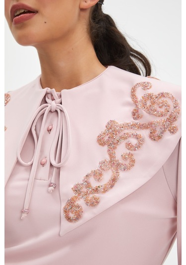 Parıltılı İşlemeli Zarif Yaka Tasarımlı, Balon Kollu Şık Bluz - Özel Günler Ve Günlük Kullanım İçin İdeal Pudra