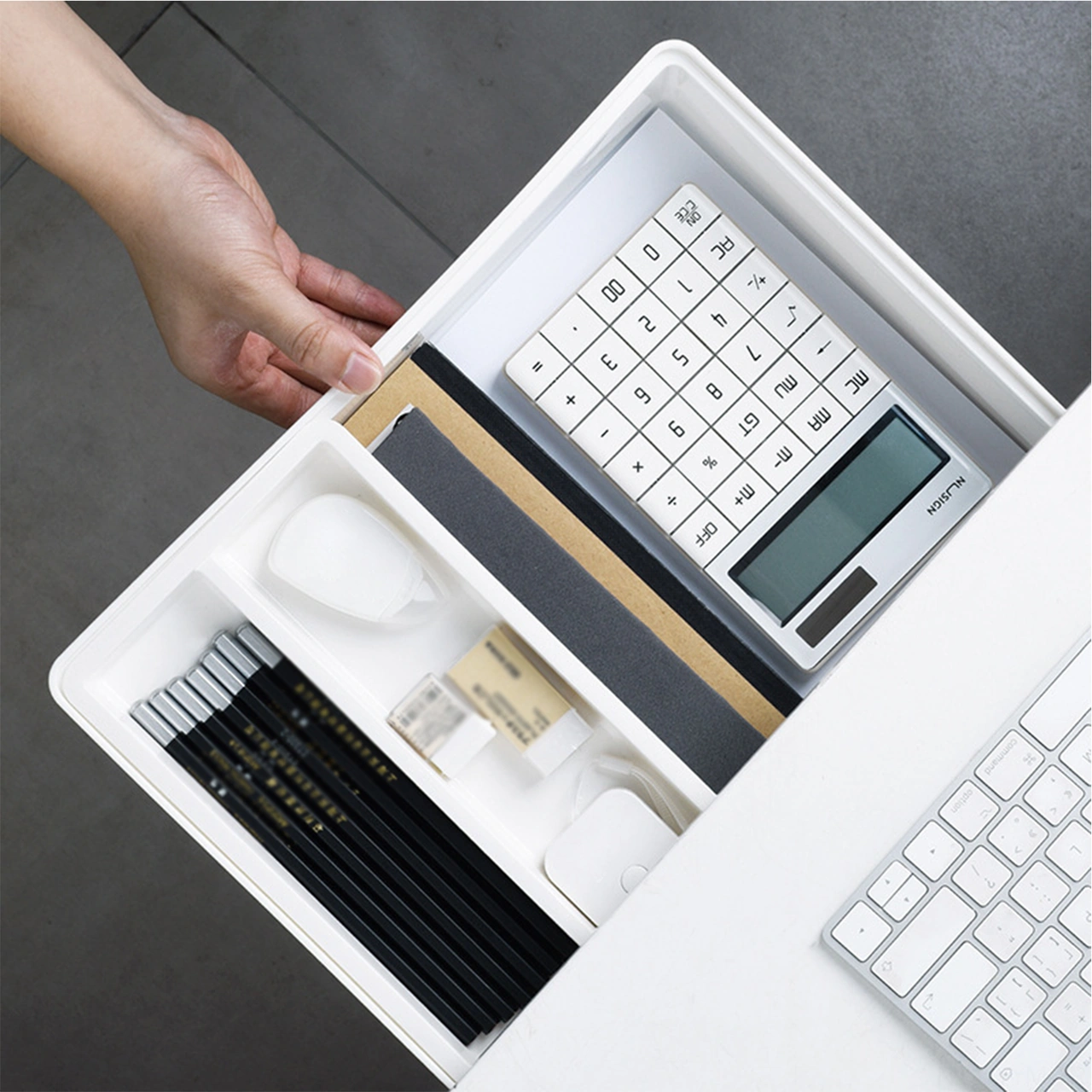 Geeksen Küçük Boy Beyaz Abs Plastik Oturmalı Sandalye Altı Çekmeceli Bölmeli Organizer Kutusu - Ofis, Ev, Okul İçin Uzun Ömürlü Uzunluk 27.5cm Diğer