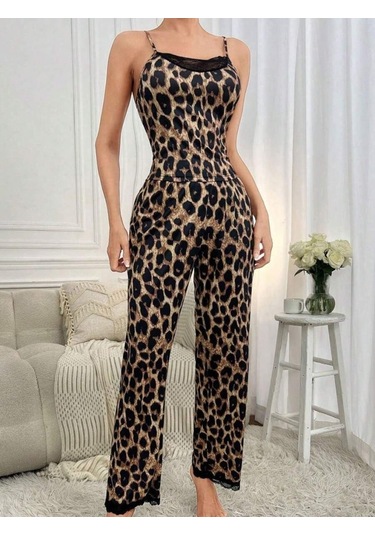 Kadın Ip Askılı Yakası Dantelli Bluz Ve Pijama Sandy Ikili Takım Leopar