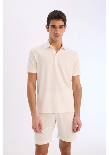 DeFacto Slim Fit Dar Kesim Polo Yaka Dokulu Kısa Kollu Krinkıl Beyaz Tişört E1222AX25SMWT32