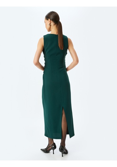Koton Krep Kumaş Drape Detaylı Slim Fit Yuvarlak Yaka Kolsuz Uzun Kalem Elbise Yeşil 5wak80112uw Yeşil