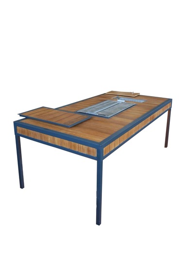 Buz Hazneli İroko Ahşap Mangallı Masa Ahşap