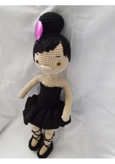 Siyah Amigurumi Bebek