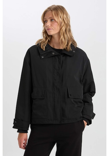 DeFacto Su Geçirmez Kapüşonlu Cepli Çıtçıtlı İçi Çıkarılabilir Mont C6878AX25SPBK27 Siyah DeFacto Su Geçirmez Kapüşonlu Cepli Çıtçıtlı İçi Çıkarılabilir Mont C6878AX25SPBK27 Siyah