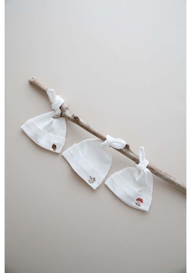 3lü Yenidoğan Nakışlı Şapka Model 1 Beyaz