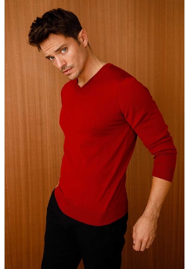 Desen Triko Erkek Basic V Yaka İnce Triko Kazak 02421602 Kırmızı Kırmızı