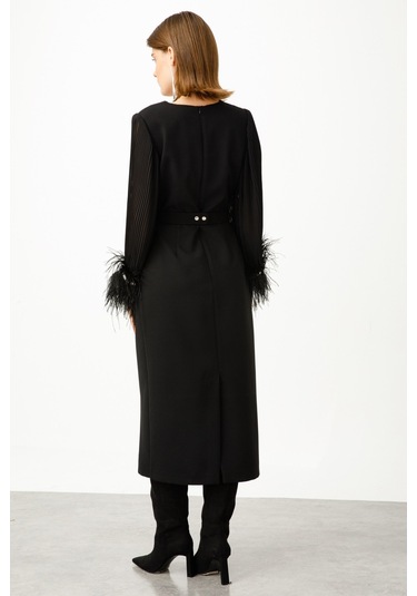 Moda İlgi Kadın Kolları Pliseli Manşeti Otrişli Uzun Elbise B06528 Siyah Siyah