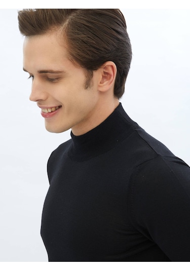 Siyah Yarım Balıkçı Yaka Düz Örgü Yün Karışımlı Triko 656011 Siyah