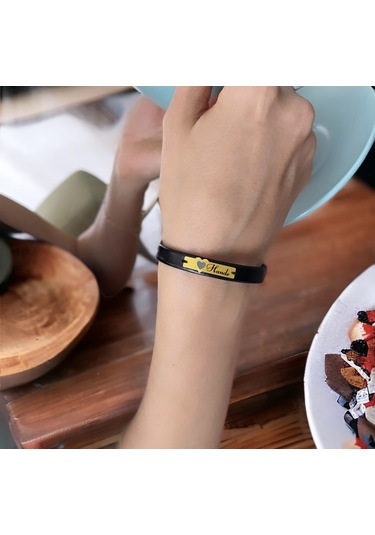 Archin Hande İsmine Özel 14 Ayar Altın Plakalı Kalp Figürlü Hakiki Siyah Derili Hediye Bileklik-568isim Hande