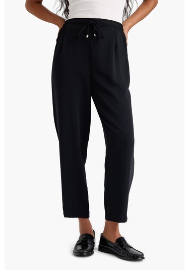 Defacto Carrot Fit Yüksek Bel Beli Bağcıklı Düz Paça Pantolon E6676ax25aubk81 Siyah