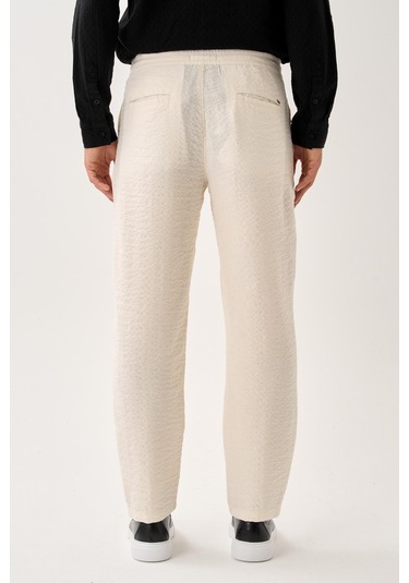 Alexandergardi Smart Casual Dokulu Pantolon Ekru
