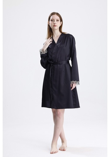 Laperissa Kadın Siyah Dantel Detaylı Kuşaklı Saten Dokuma Şık Sabahlık Siyah