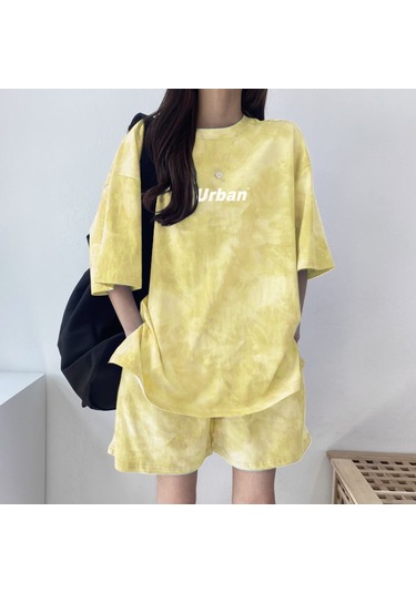 İnce Kesim Spor Ve Rahat Kadın Üst Ve Şort İkili Set Sarı