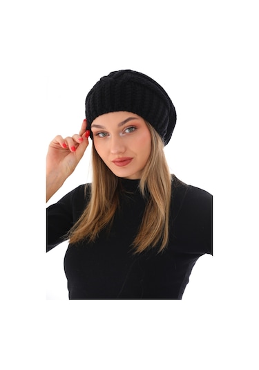 Kadın Kalın Siyah Örgü Ponponlu Bere Siyah