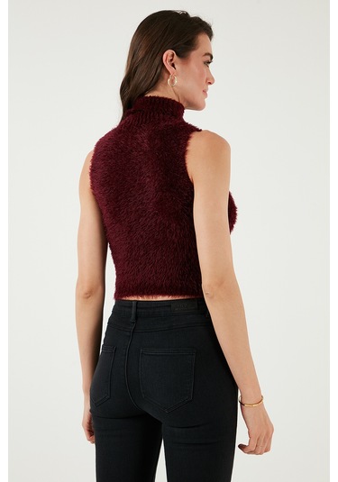 Lela Yumuşak Tüylü Slim Fit Balıkçı Yaka Crop Bayan Süveter 4615566 Bordo