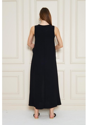 Kadın Sıfır Kol Aerobin Kumaş A Kesim Yırtmaçlı Maxi Yazlık Elbise 3760330 Siyah