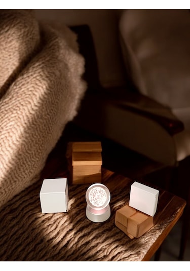 Turkuaz Renk Işıklı Küre Biblo