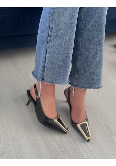 Kadın Rugan Toka Detaylı Arkası Açık Klasik Topuklu Ayakkabı Rozi 001