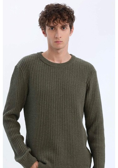 DeFacto Standart Fit Bisiklet Yaka Dokulu Triko Kazak E0811AXNSGN852