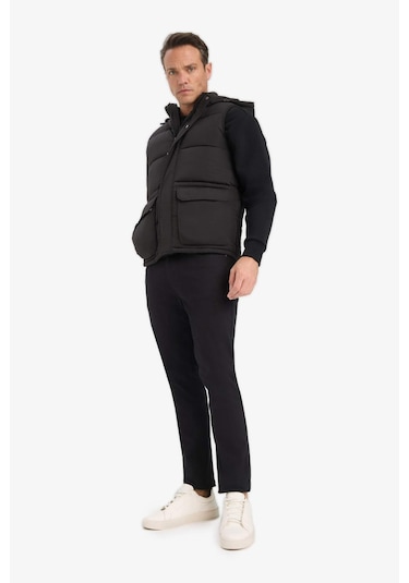 Defacto Su İtici Regular Fit Kapüşonlu Fermuarlı Şişme Yelek W5509az25aubk27 Siyah