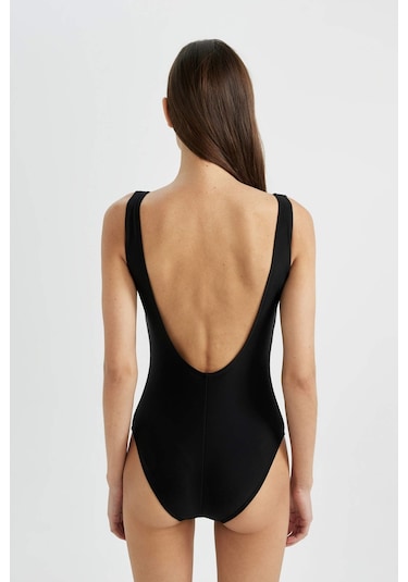 DeFacto Regular Fit Mayo-Fall in Love C0931AX24SMBK81 Siyah DeFacto Regular Fit Mayo-Fall in Love C0931AX24SMBK81 Siyah