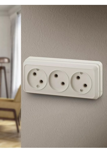 Intro Quadro Yükseltilmiş Üçlü Priz Topraklamasız 16a-250v 135543674 2-205-02