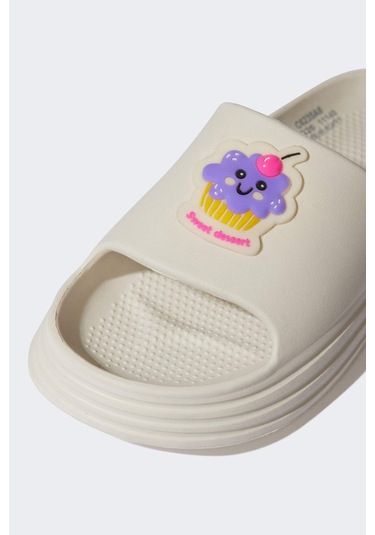 DeFacto Kız Çocuk Düz Taban Tek Bantlı Eva Terlik C6235A825HSBG26 Bej