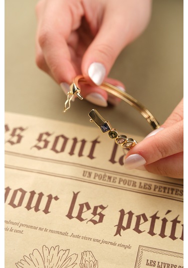 Çildan Womens Gold Özel Tasarım 3 Renk Taşlı Kelepçe Bileklik Altın - Gümüş