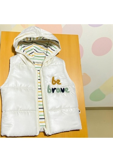 Brave Kapüşonlu Kapitoneli Yelek Ekru