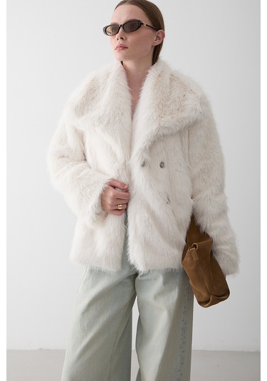 Beyaz Britney Kürk - 8900 Beyaz