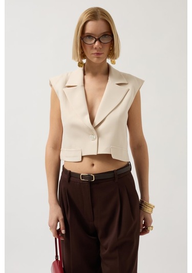Modasize Düğme Detay Cepli Yelek Altın
