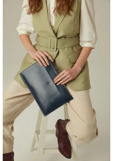 Beverly Kadın Lacivert Deri Cepli Fermuarlı Rfid Korumalı Portföy Çanta Lacıvert