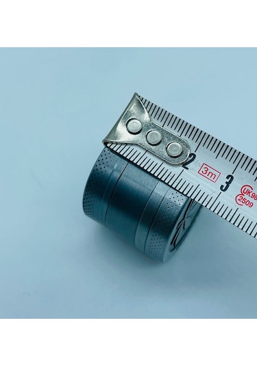 Çelik Metal 3 Parça Tütün Öğütücü Kabartmalı Desenli Grinder 30 MM