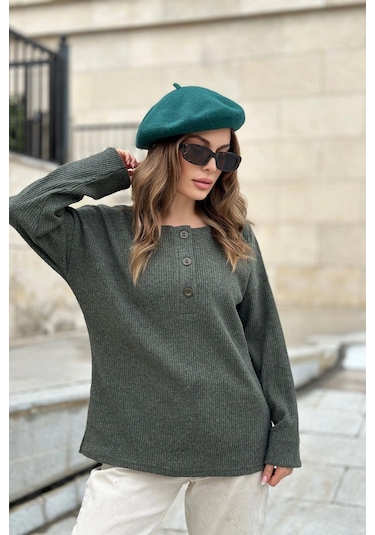 Kadın Haki Yumuşak Dokulu Düğmeli Triko Kazak, Uzun Kol, Regular Kesim, Standart Boy. Haki