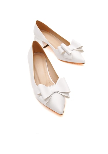 Renata Beyaz Fiyonklu 4cm Sivri Burun Topuklu Ayakkabı Beyaz