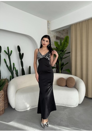 The İstanbul Shany İp Askılı Elbise Siyah