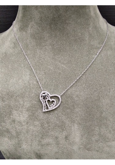 925 Ayar Gümüş Kalp Modelli Taşlı Kolye Gümüş