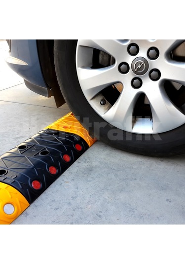 Klasik Hız Kesici Set Kapaklı Plastik. Yol Kasisi 3 M N11.467