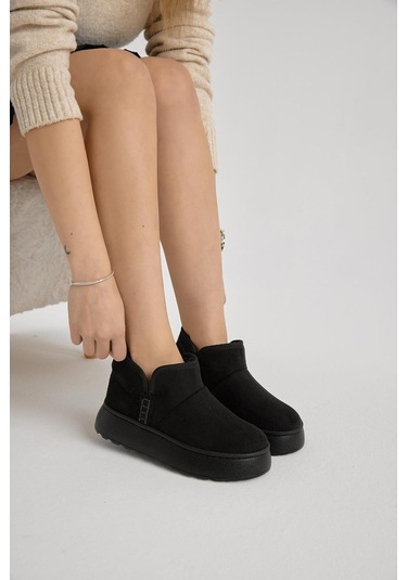 Kalın Poli Taban İçi Astarlı Süet Görünümlü Kadın Siyah Günlük Bot Tbprf005 Siyah